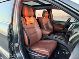 Jeep Grand Cherokee Limited 2011 V8